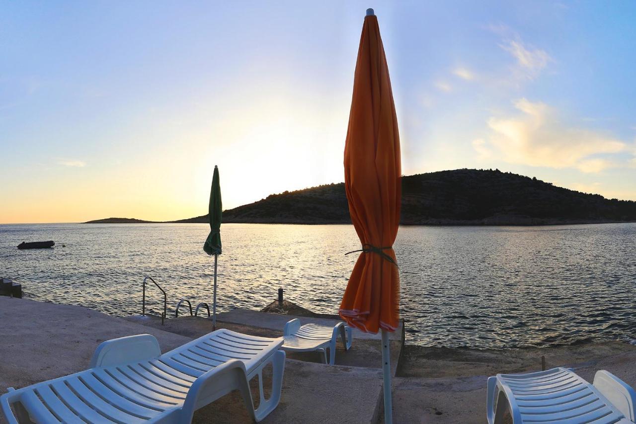 Apartments By The Sea Razanj, Rogoznica - 7484 Exteriör bild